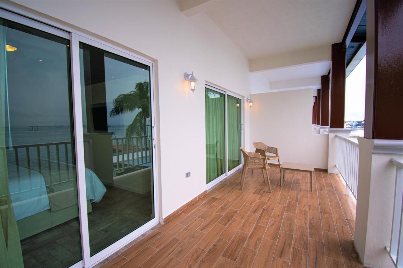 Bartolome Oceanfront Suites Isla Mujeres Exterior foto