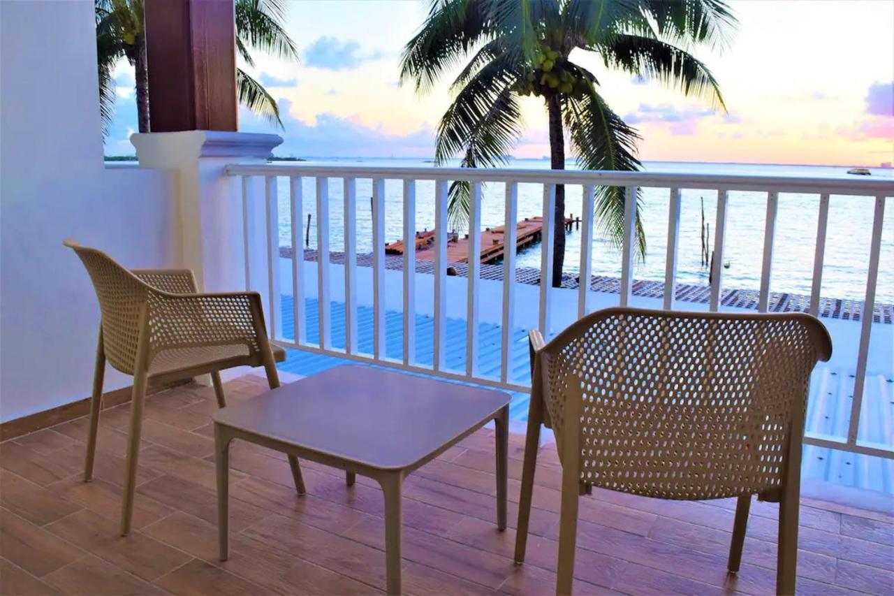 Bartolome Oceanfront Suites Isla Mujeres Exterior foto